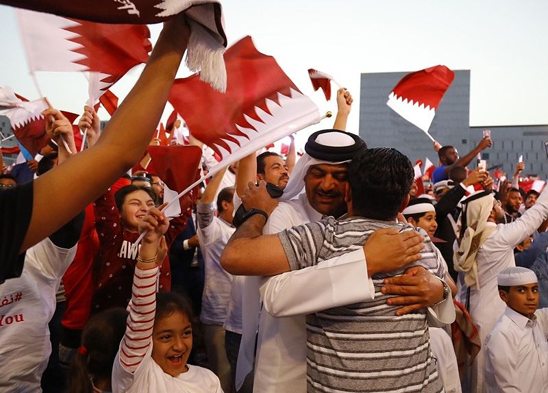 Người hâm mộ Qatar ăn mừng chức vô địch Asian Cup