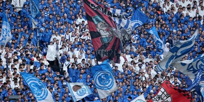 Vì sao schalke chưa thể trở lại bundesliga